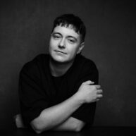 Photo of Mak Rogers (they/them)